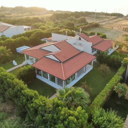 Villa Letizia Campofelice Di Roccella Exterior photo